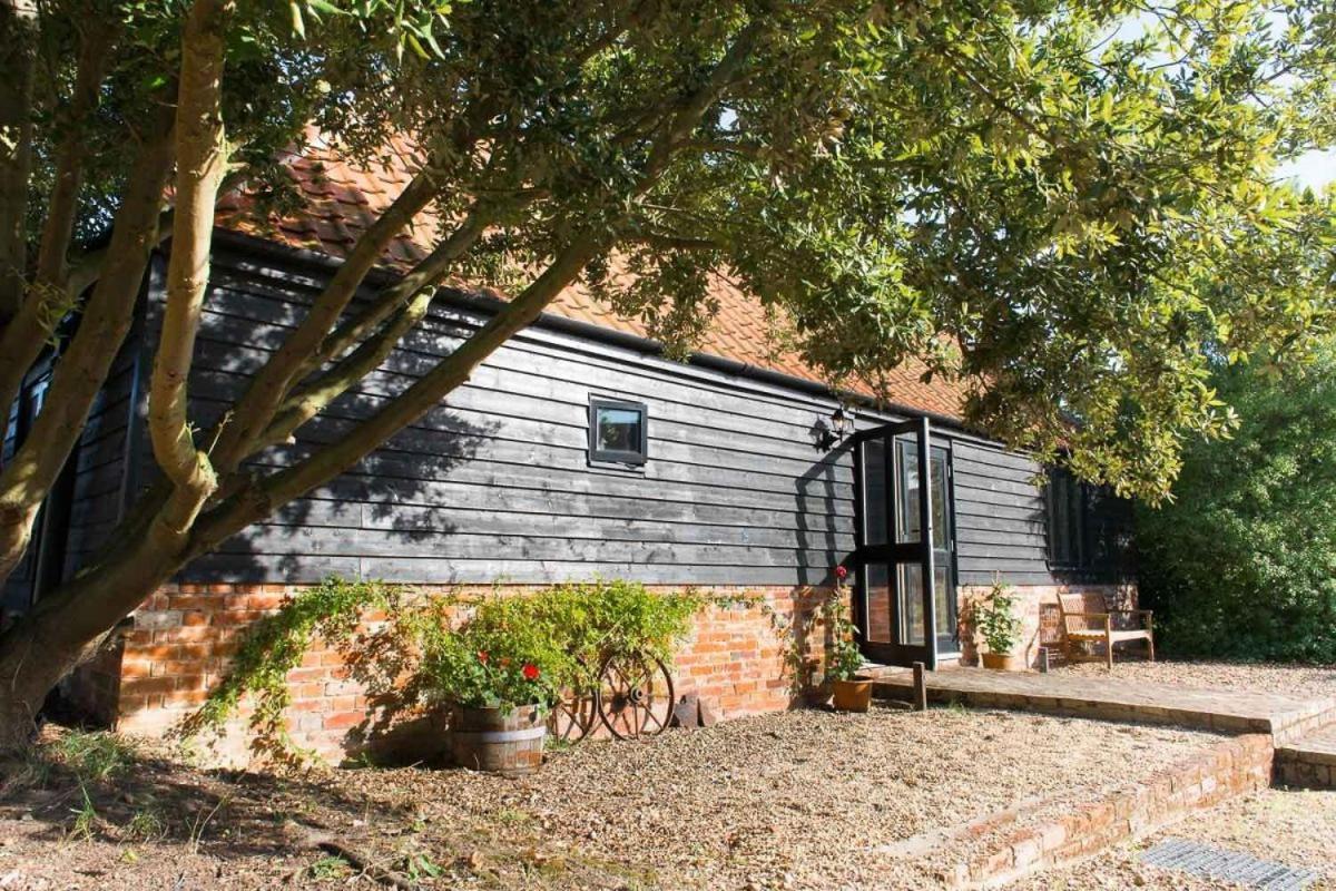 Bromans Barn A Beautiful Cottage By The Sea And Cudmore Nature Reserve West Mersea Exterior photo